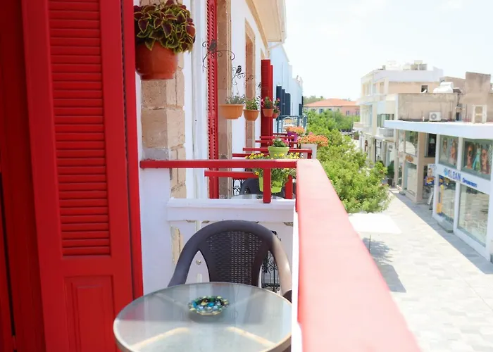 Kiniras Traditional Hotel & Restaurant