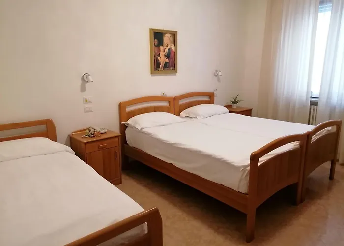 Casa Vacanza - Casa del Padre Nascimbeni Torri Del Benaco