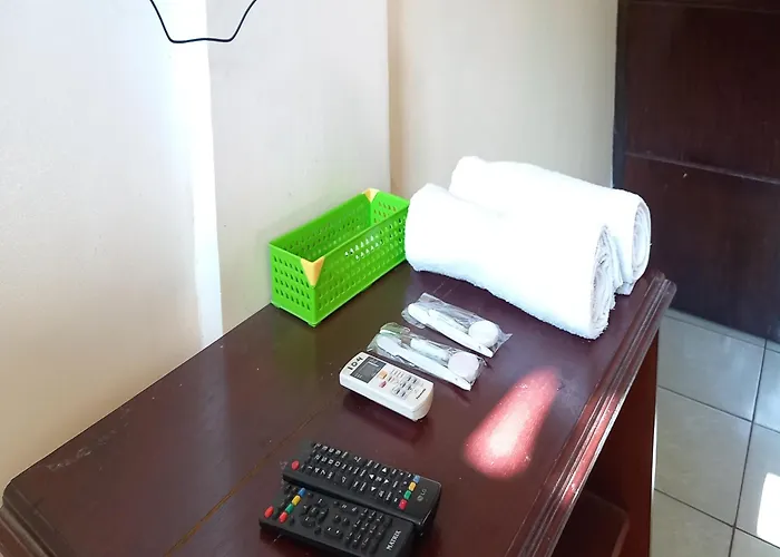 Reddoorz Syariah At Hotel Pandan Wangi Near Alun Alun Sidoarjo