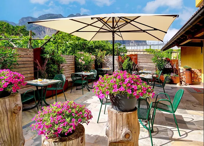 Hotel Garni La Vigna - Adult Friendly San Michele allʼAdige