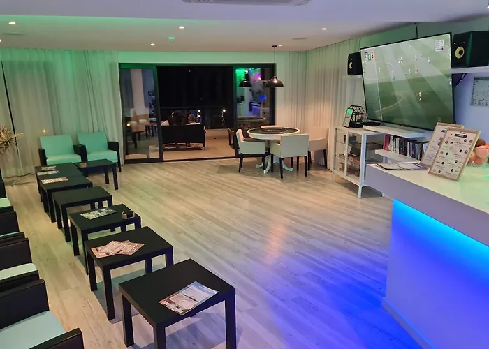 Hotel Alcaide