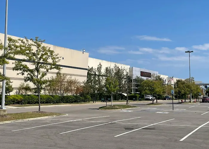 Holiday Inn & Suites Farmington Hills - Detroit Nw By Ihg