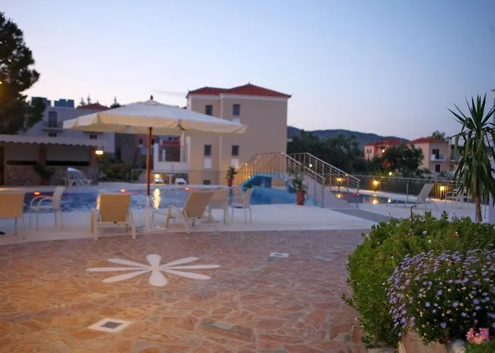 Theofilos Superior Hotel