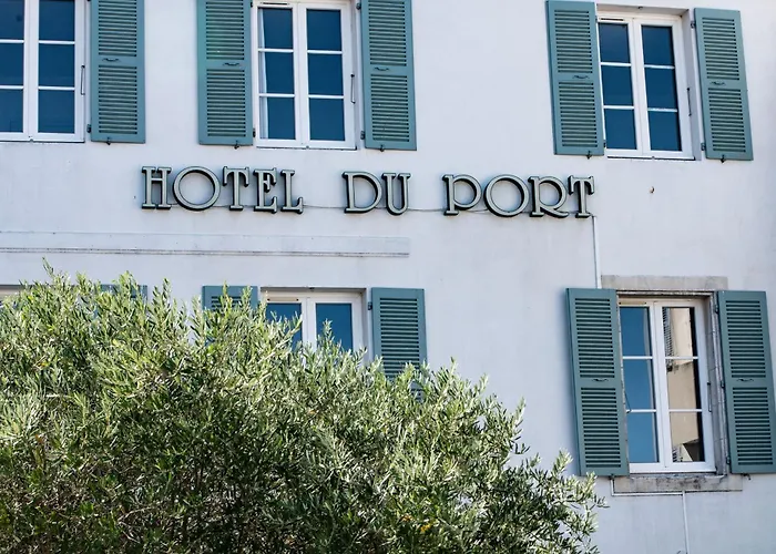 Hôtel du Port