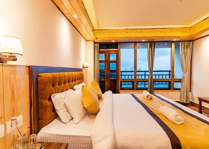 The Golden Retreat Hotel In Pelling