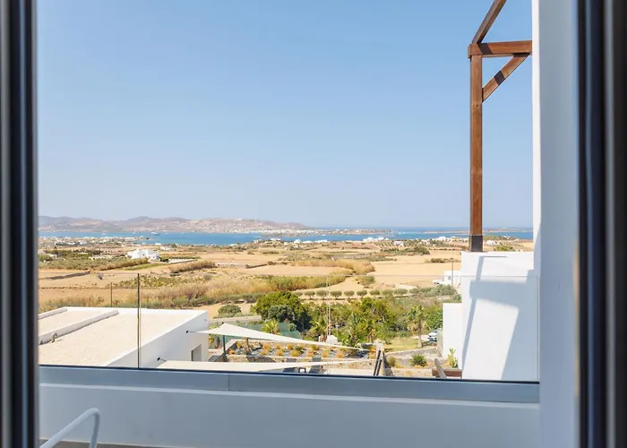 Kouros Blanc Resort&Suites