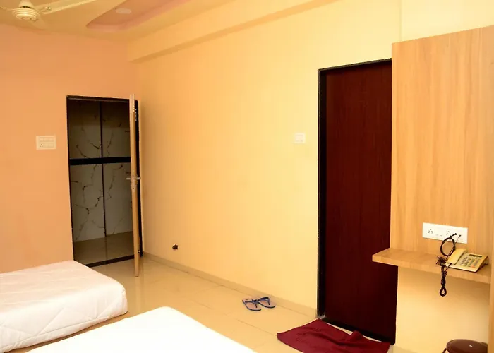 Hotel New Delhi Jalgaon