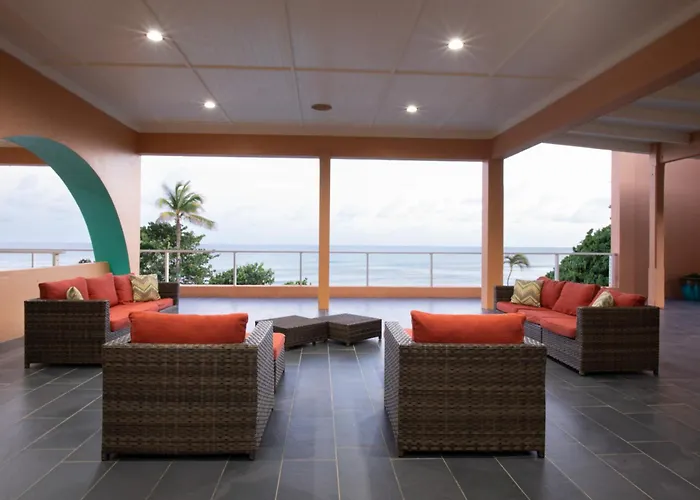 Grapetree Bay Hotel And Villas