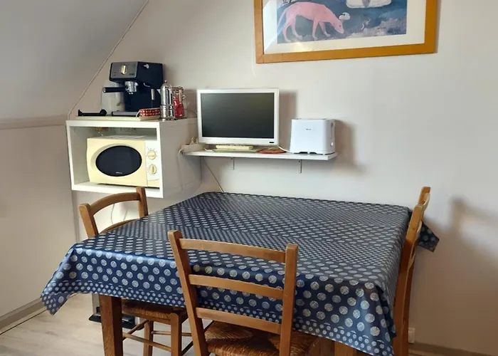 Studio Au 2E Etage De Notre Maison De Ville
