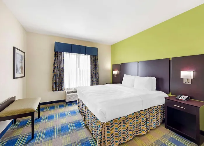 Best Western Plus Pratt