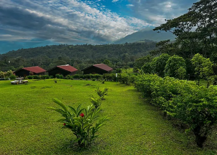 Arenal Roca Lodge & Bungalows La Fortuna