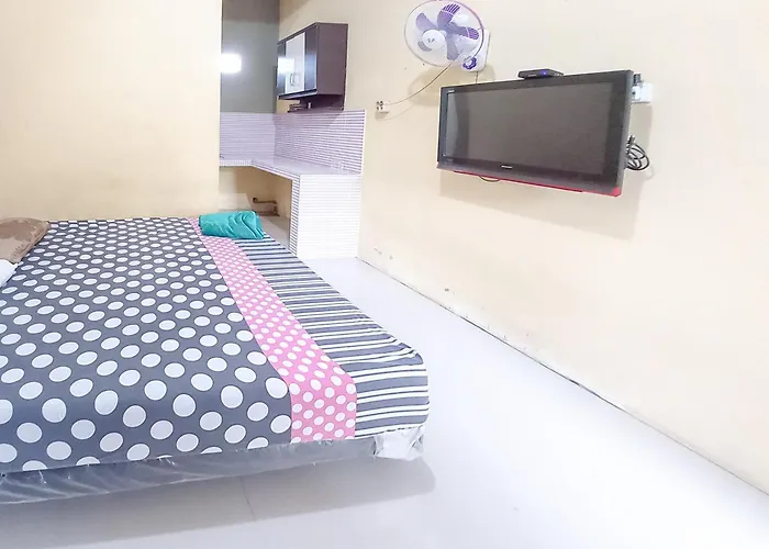 Alif House Syariah Redpartner Near Taman Dayu Pandaan