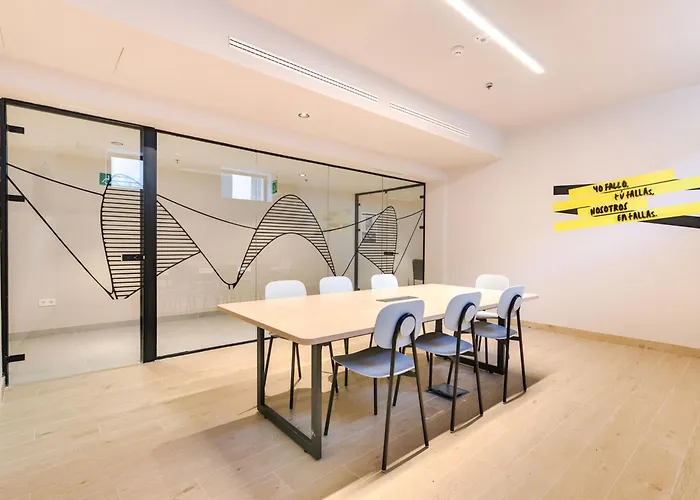 Livensa Living Studios Valencia Viveros