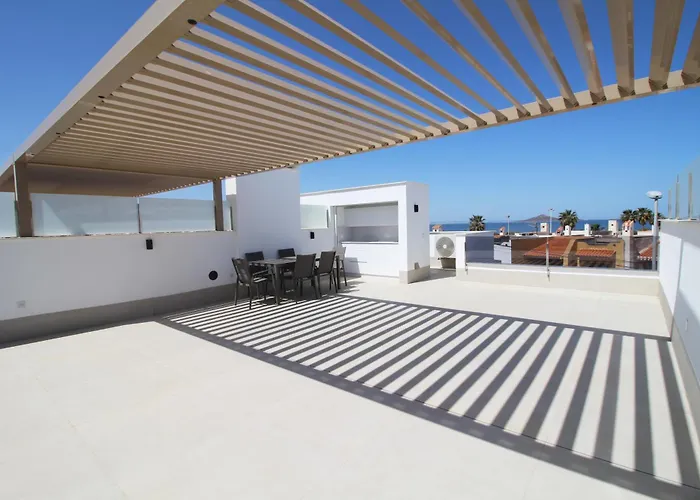 Three Bedroom Seaside Penthouse In Mar De Cristal