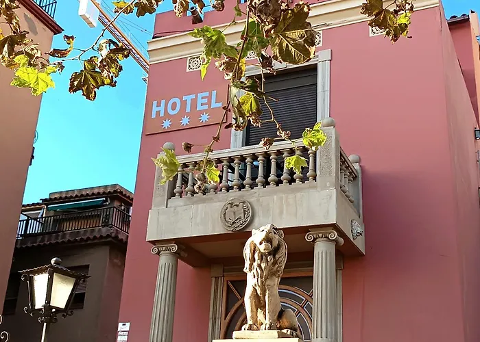 Hotel Llar De Capitans