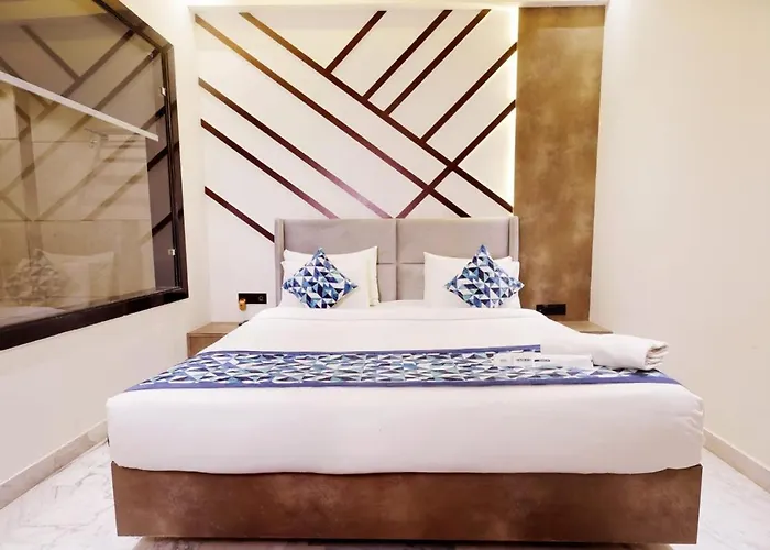 Hotel Madhav Palace Near By Railway Station- 500M Only!