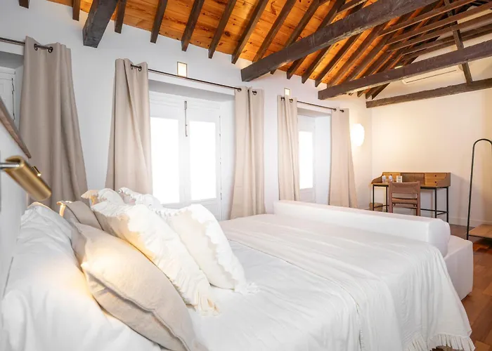 PUERTA de la AXARQUIA HOTEL BOUTIQUE