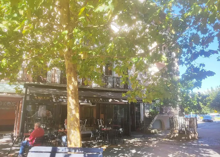 Hotel Lauxeta Berria