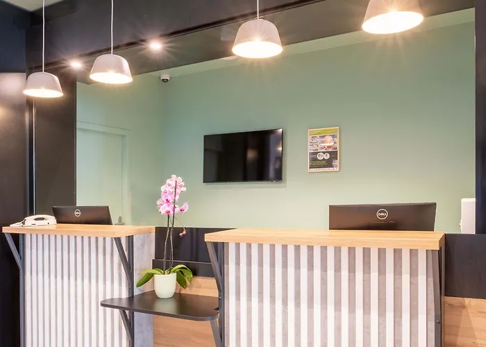 B&B HOTEL Cluses Sud