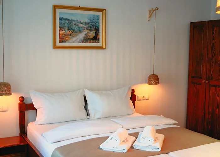 Bark Inn - Bed And Breakfast