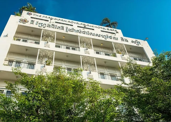 The Frangipani Living Arts Palace Hotel