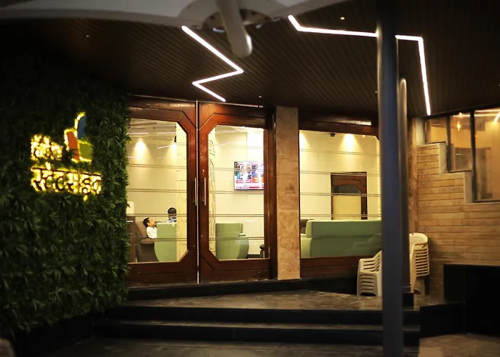 Hotel Statusinn, Ichalkaranji