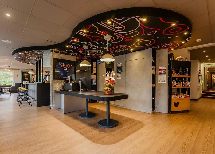 B&B HOTEL Lille Villeneuve d'Ascq Hôtel de Ville