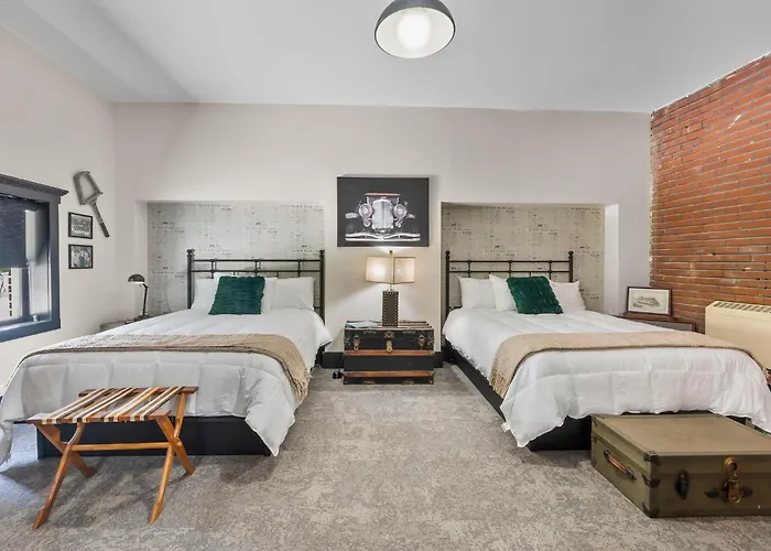 Rockwood Inn