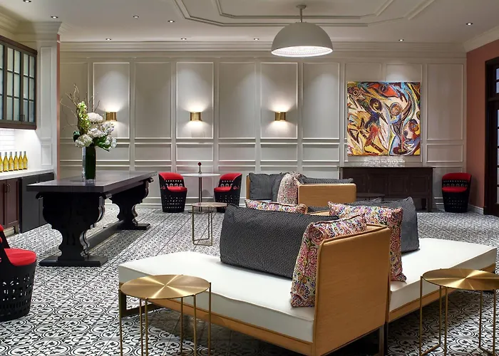 Hotel Colonnade Coral Gables, Autograph Collection