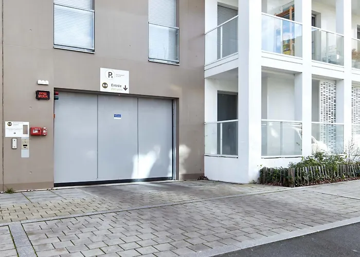 B&B Hotel Massy Gare Tgv