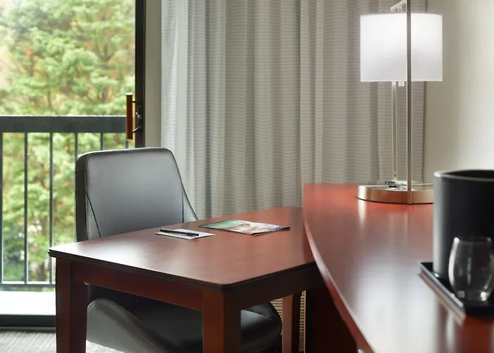 Courtyard By Marriott Raleigh Cary