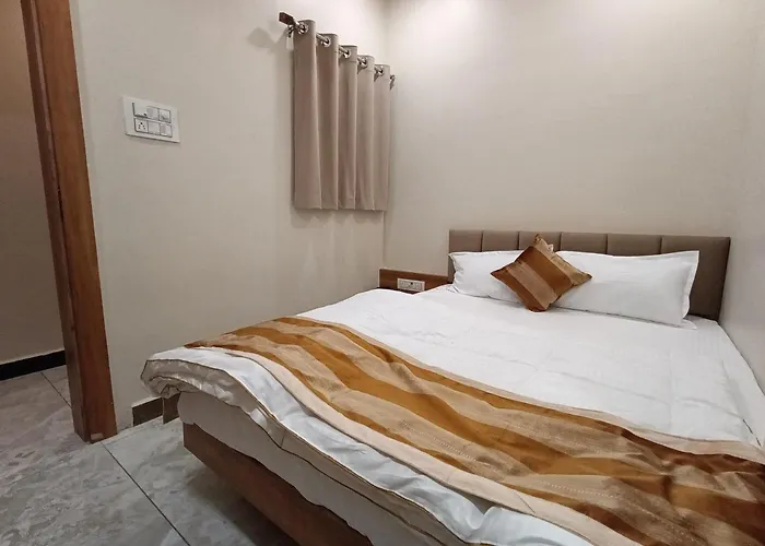 Shree Shyamraj Hotel