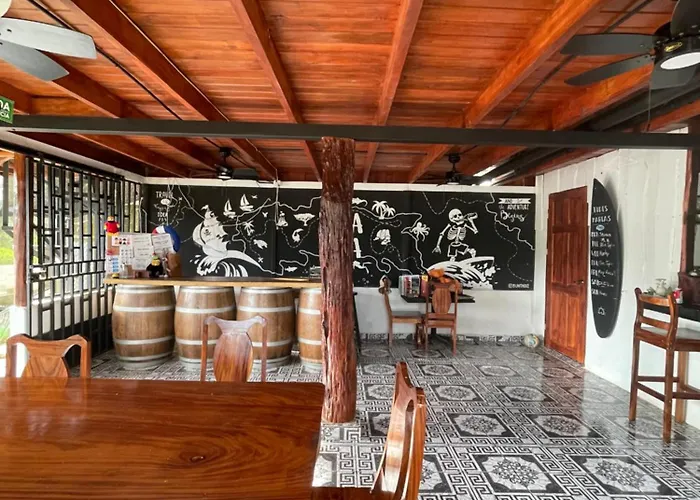 Uvita Pirates Hostel