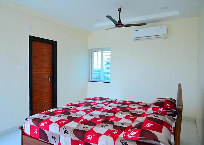 Vaarahi Guest Inn