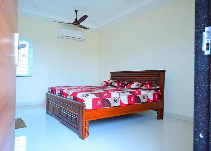 Vaarahi Guest Inn