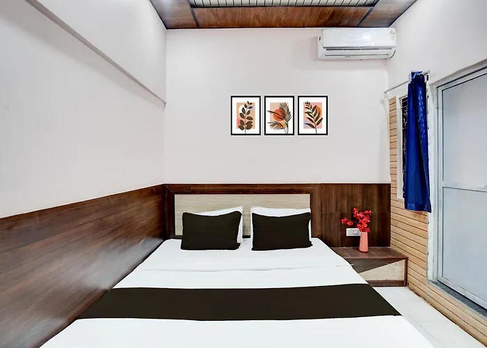 Super Hotel O Kanpur Central Railway Station