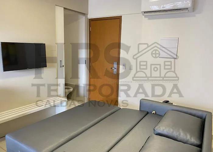 Evian Thermas Hotel Incrível no Centro de Caldas Novas com Águas Termais e Ingressos com Valores Exclusivos no Hot Park, Lagoa Termas, Náutico e WaterPark