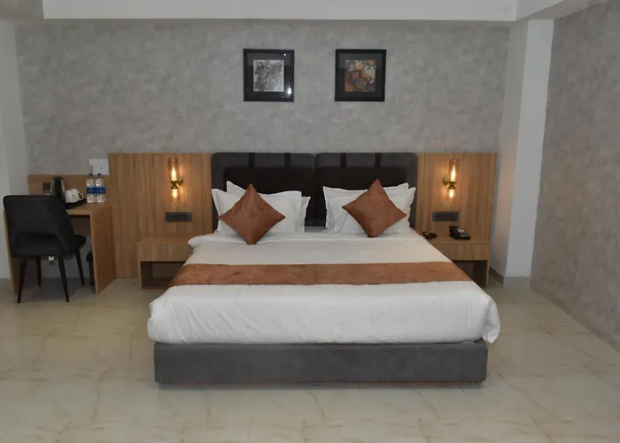 Hotel Namah Courtyard