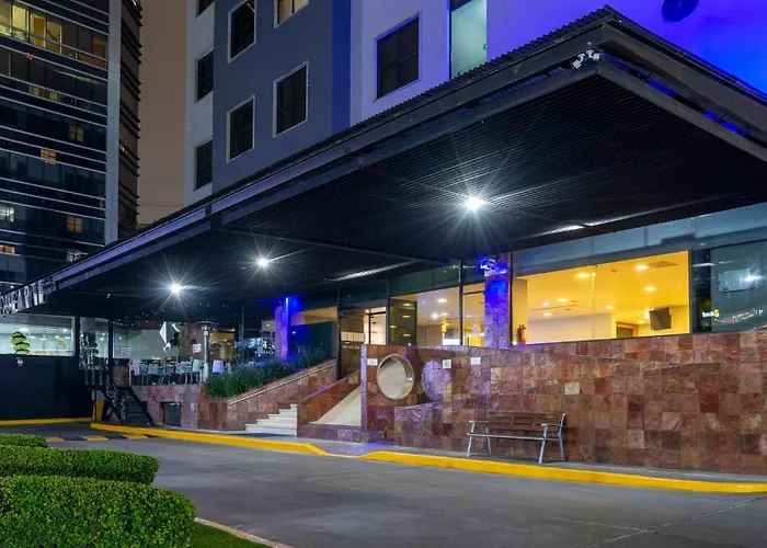 Holiday Inn Express Mexico Santa Fe, an IHG Hotel