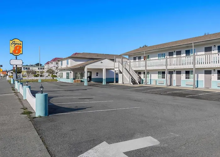 Super 8 By Wyndham Crescent City