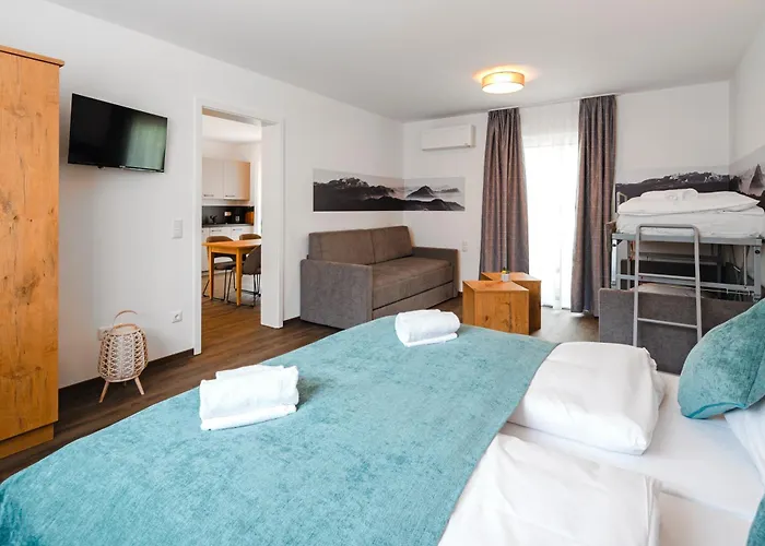 Hotel & Appartements Nice Garni - Klimatisiert Ac- Naehe Legoland Guenzburg - Familienfreundlich