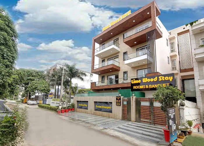 Limewood Stay - Unitech Cyber Park