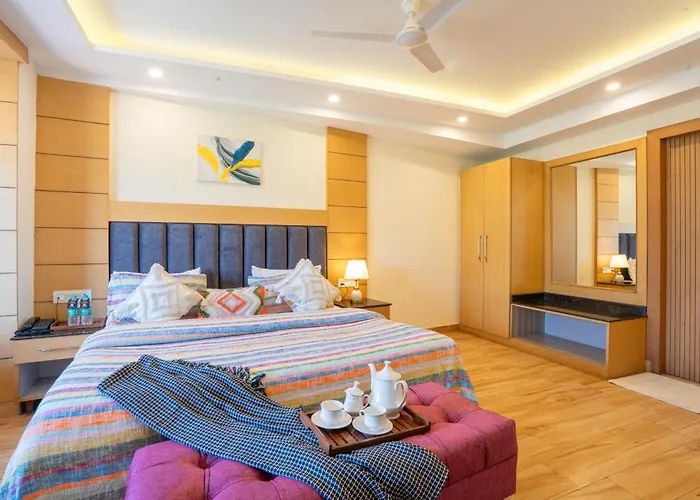 Super Hotel By Perfectstayz Mall Road