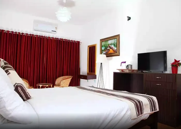 Bharatham Heritage Inn