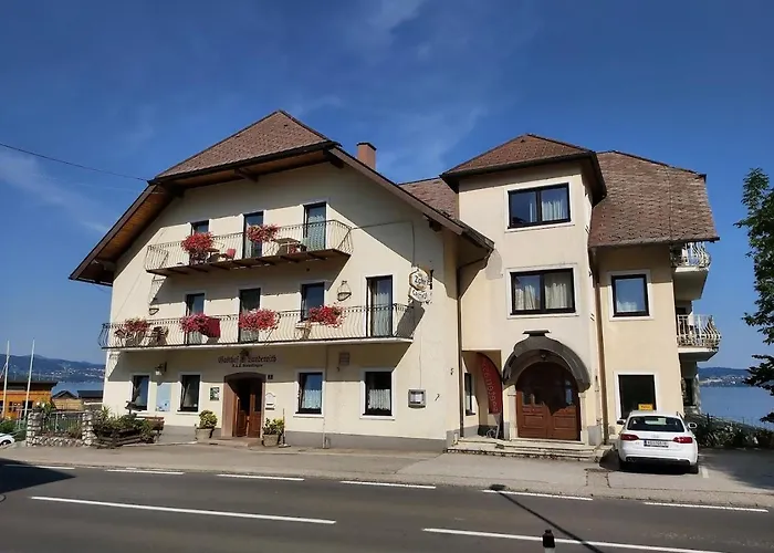 Gasthof mit Seeterasse&Appartements Zur Landeroith Weyregg