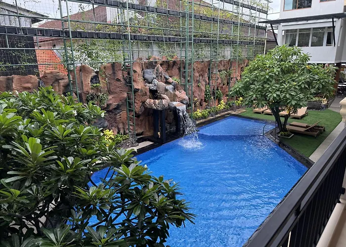 Green Garden Hotel