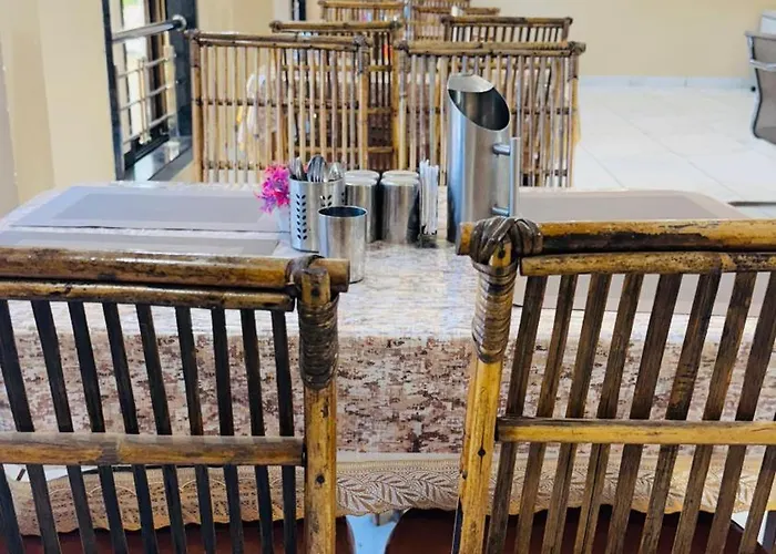 Hotel Ratnam Palace Maheshwar