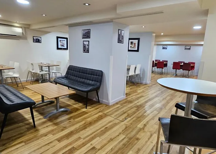 Go2 Hotels Burton Upon Trent Central