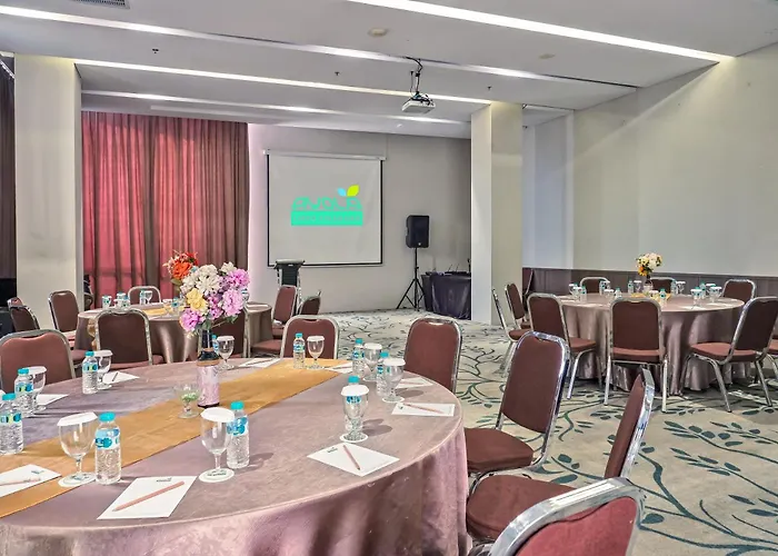 Hotel Ayola Lippo Cikarang