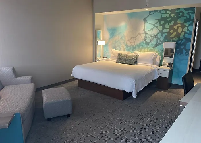 Courtyard By Marriott Montreal Brossard